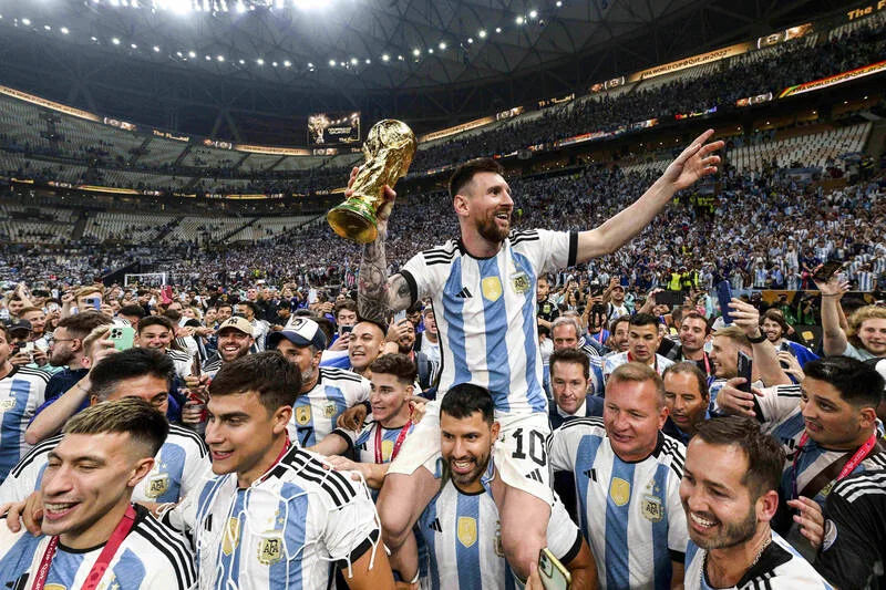 Lionel Messi sở hữu thành tích và tầm ảnh hưởng đủ sức dẫn đầu cuộc tranh luận GOAT.