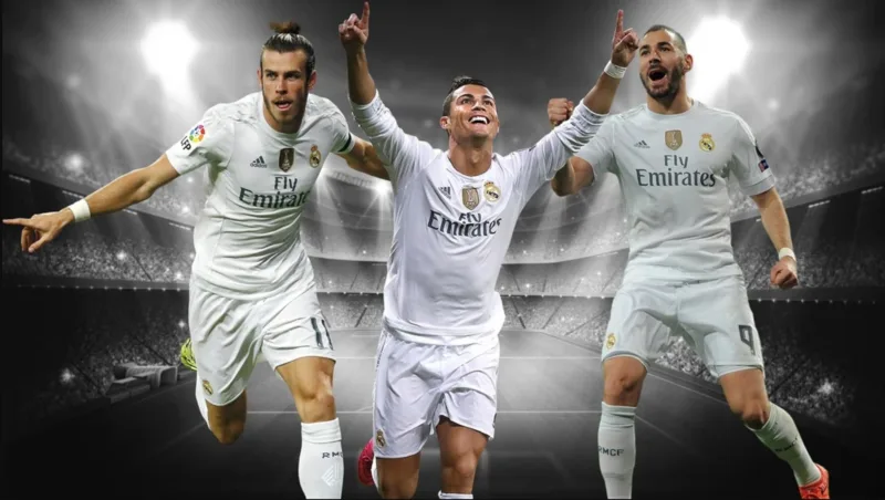 Real Madrid mùa 2013/14 vận hành 4-3-3 dựa trên tốc độ chuyển trạng thái của Ronaldo, Benzema và Bale