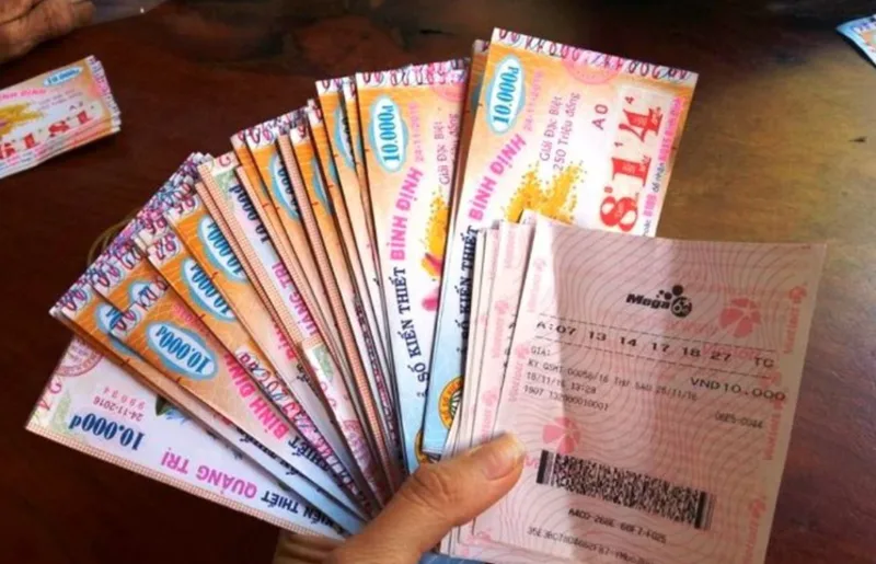Trúng nhiều vé cùng lúc có thể tượng trưng cho nhiều cơ hội xuất hiện hoặc áp lực phải lựa chọn.