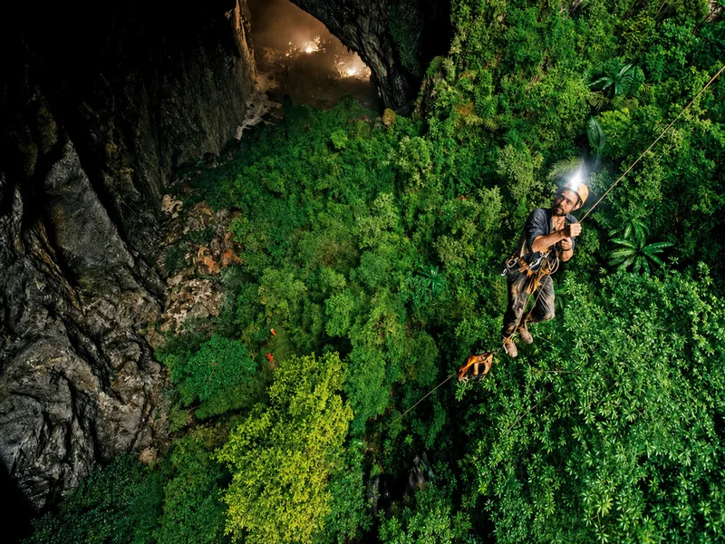 Hang động lớn nhất thế giới nằm trong hệ thống karst và rừng nhiệt đới đặc sắc của Phong Nha – Kẻ Bàng